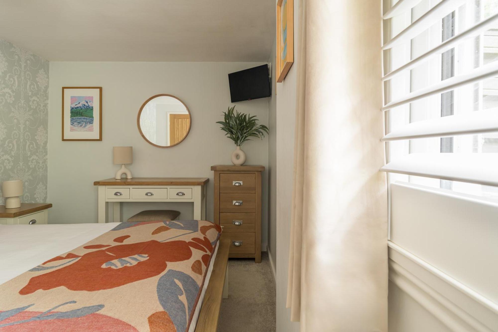 Squirrel Bank, With A Hot Tub & Parking Villa Bowness-on-Windermere Ngoại thất bức ảnh